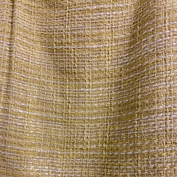 Lime green skirt. - Picture 1 of 4